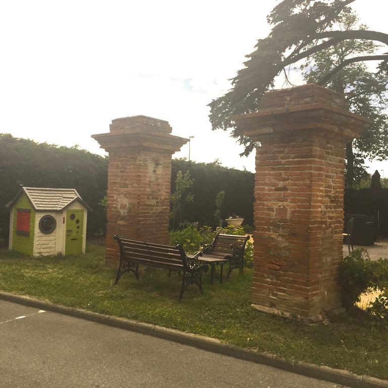 Fasthotel Muret Saubens エクステリア 写真